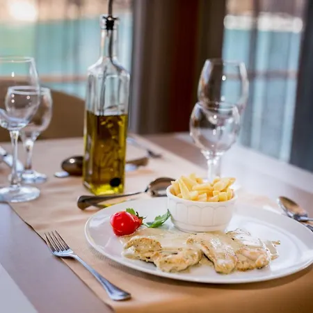 Opal Exclusive 4* Bihać